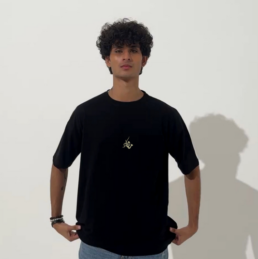 BLACK OVERSIZED T-SHIRT