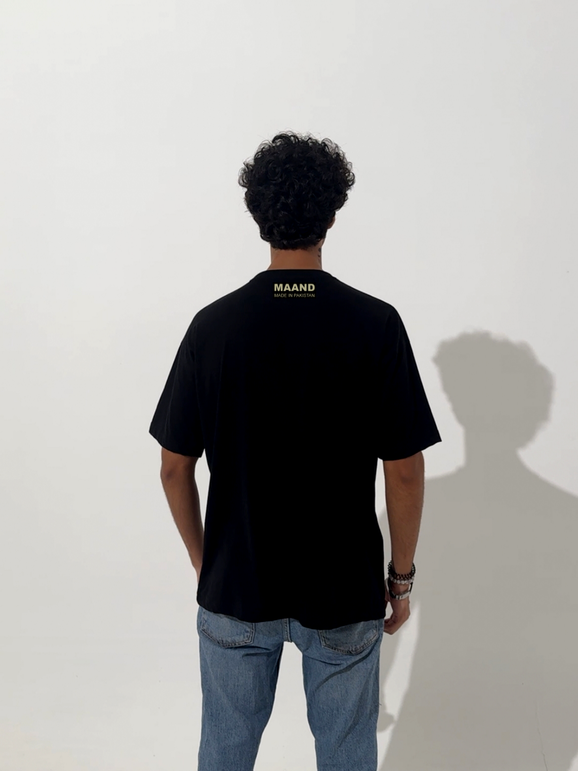 BLACK OVERSIZED T-SHIRT